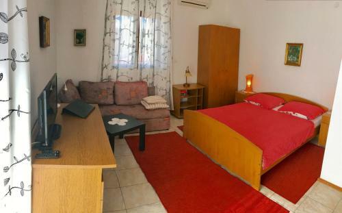 Apartments Ivo
