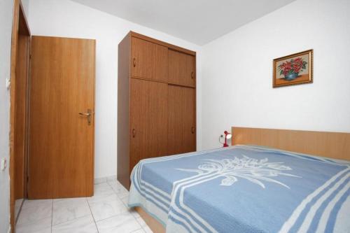 Apartment Vinjerac 6144d