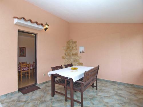 Apartments Edvino 387