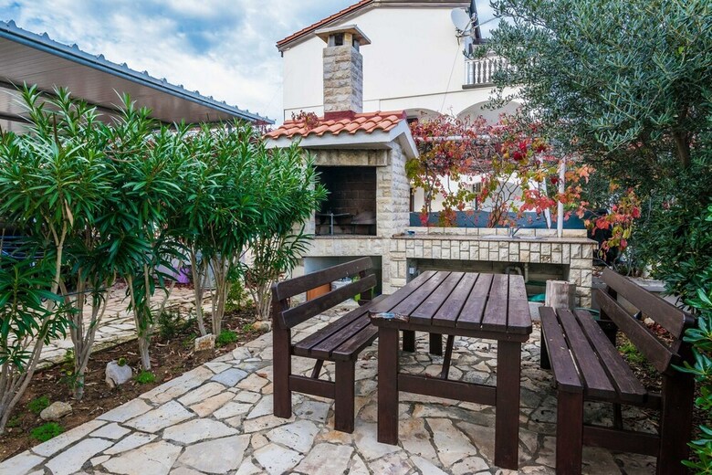 Apartments Gogoljak