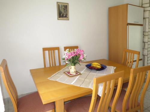 Holiday Home Haus Viro (vir115)