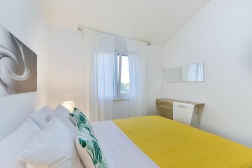 Apartments Veli?