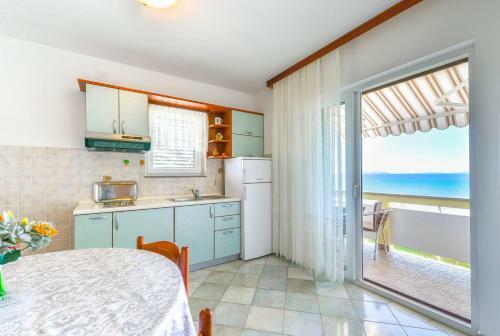 Apartments Liveri?