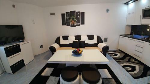 Apartments Ayla