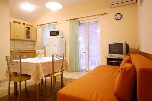 Apartments Nikaia