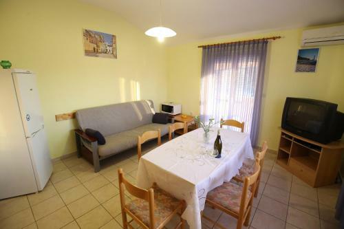 Apartments Nikaia