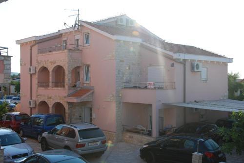 Apartments Beus