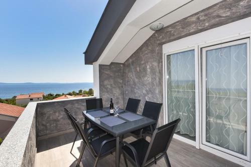 Apartamentos Crowonder Luxury Vir