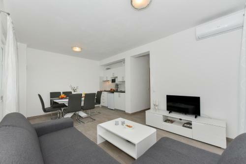 Apartamentos Crowonder Luxury Vir