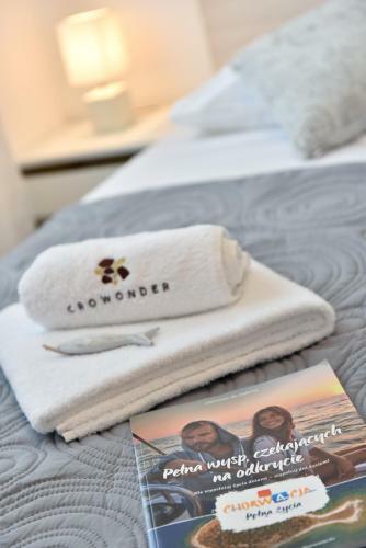 Apartamentos Crowonder Luxury Vir