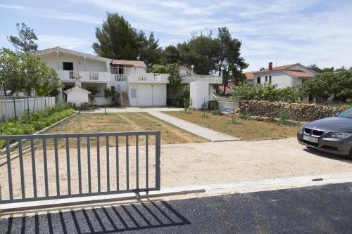 Apartment Vir 12948b