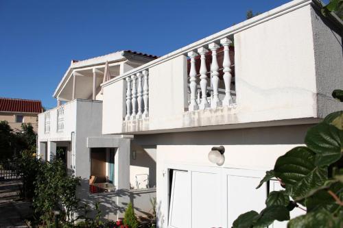 Apartment Vir 12948b