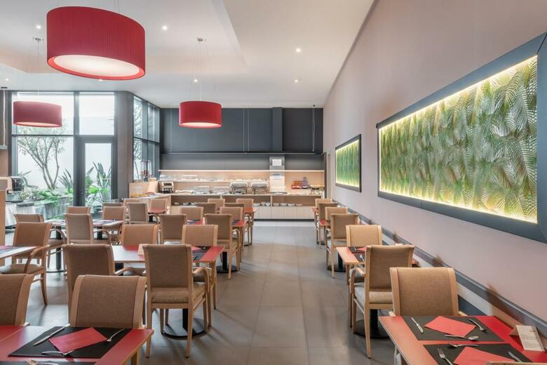 Hotel Petit Palace Trencadis