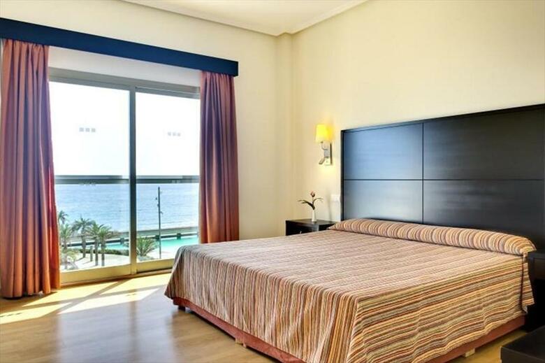Cabogata Beach Hotel
