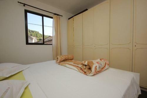 Apartment Vis 2412a