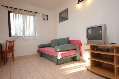 Apartment Vis 2412b