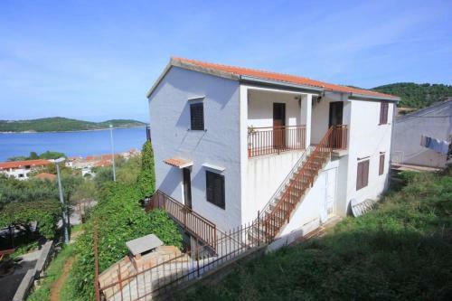 Apartment Vis 8448a