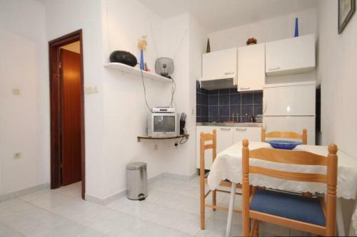 Apartments With A Parking Space Vis - 8938