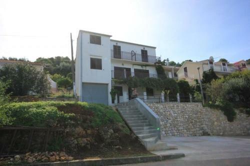 Apartment Vis 8448c