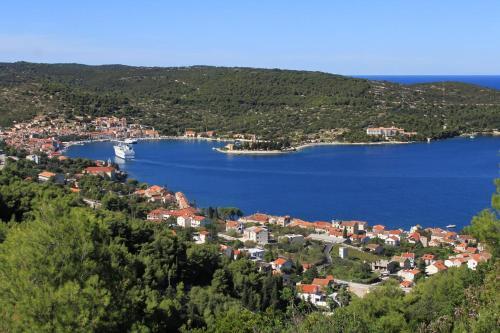 Apartments By The Sea Vis - 13169