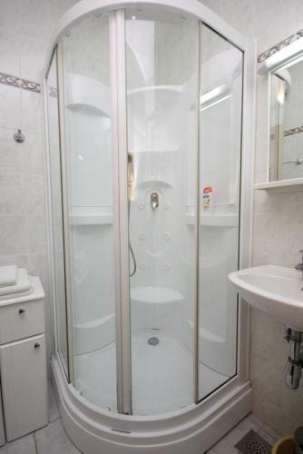 Hostal Rooms By The Sea Vis - 3034