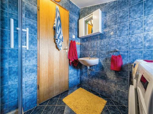 Three-bedroom Holiday Home In Visnjan