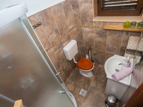 Villa Hrast Ba?va