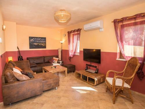 Villa Hrast Ba?va