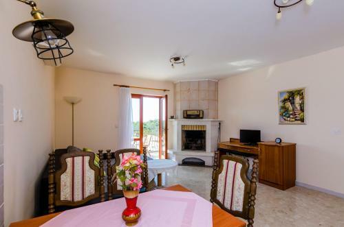 Holiday Home Luce