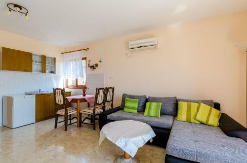 Holiday Home Luce