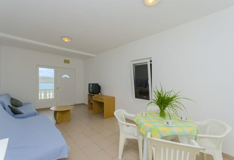 Apartments Tomo