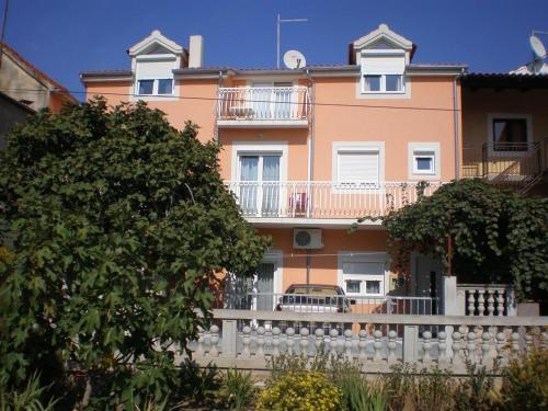 Apartments With A Parking Space Vodice - 12667