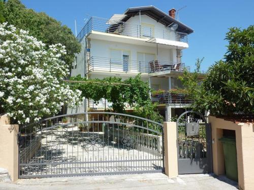 Apartments With A Parking Space Vodice - 15080