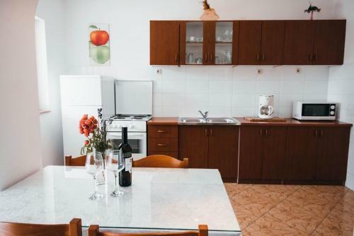 Apartments With A Parking Space Vodice - 15734