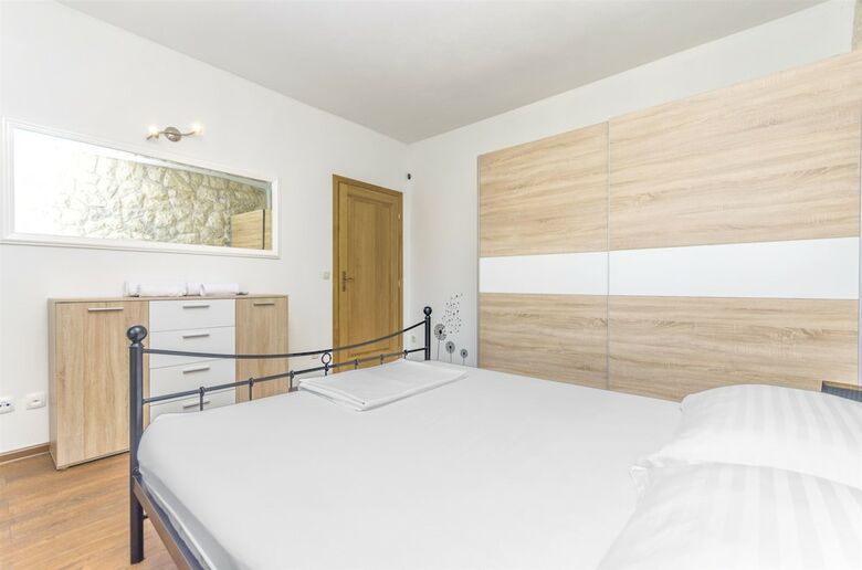 Apartment Luce