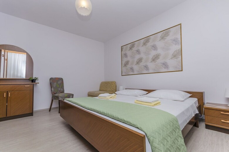 Hostal Apartments And Rooms Ante