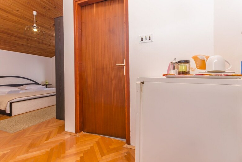 Hostal Apartments And Rooms Ante
