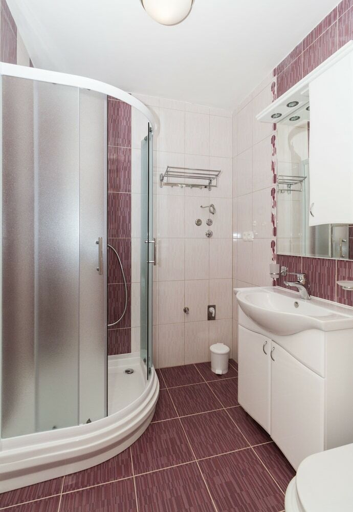 Apartments Villa-ines Center