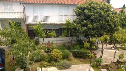 Apartments Bir
