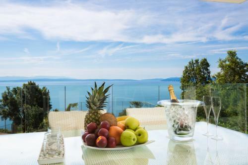 Pobri Villa Sleeps 4 Pool Air Con Wifi