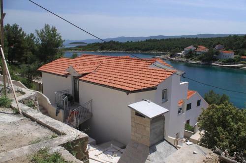 Apartments By The Sea Basina (hvar) - 8754
