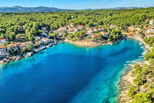 Apartments By The Sea Basina (hvar) - 8749