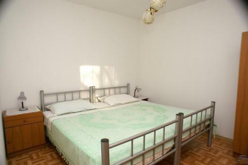Apartment Mudri Dolac 4042a