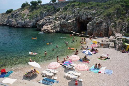 Apartments With Wifi Vrbnik (krk) - 15721