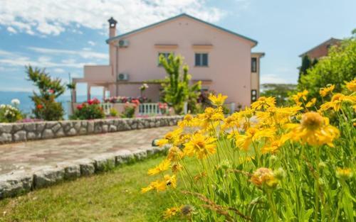 Apartment In Vrbnik/insel Krk 35843