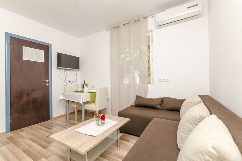 Apartments Marina