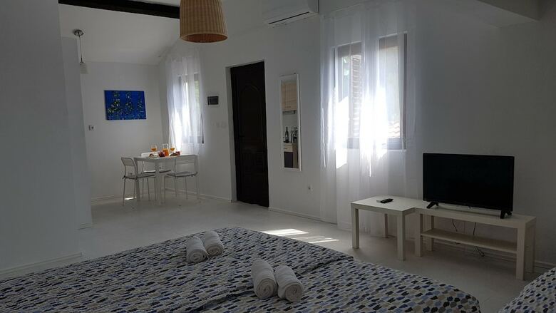 Apartments Iskra