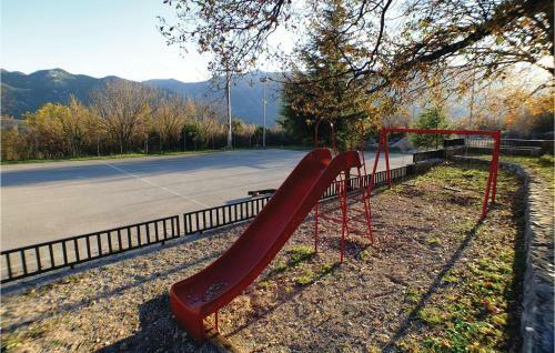 One-bedroom Holiday Home In Vrgorac