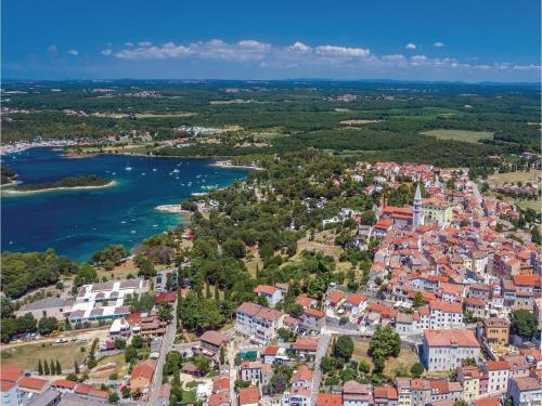 Two-bedroom Apartment In Vrsar