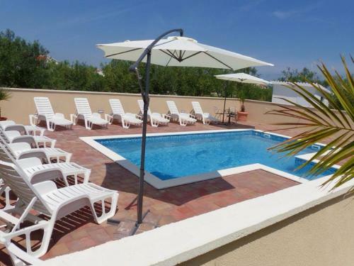 Holiday Home Stipe